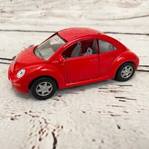 VOLKSWAGON Red Beetle Bug Metal Die Cast Car